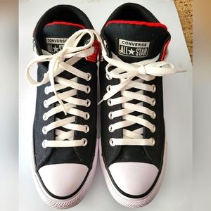 Mens 8.5 Converse Chuck Taylor, Black and Red